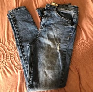 MUDD hi-rise distressed skinny jeans